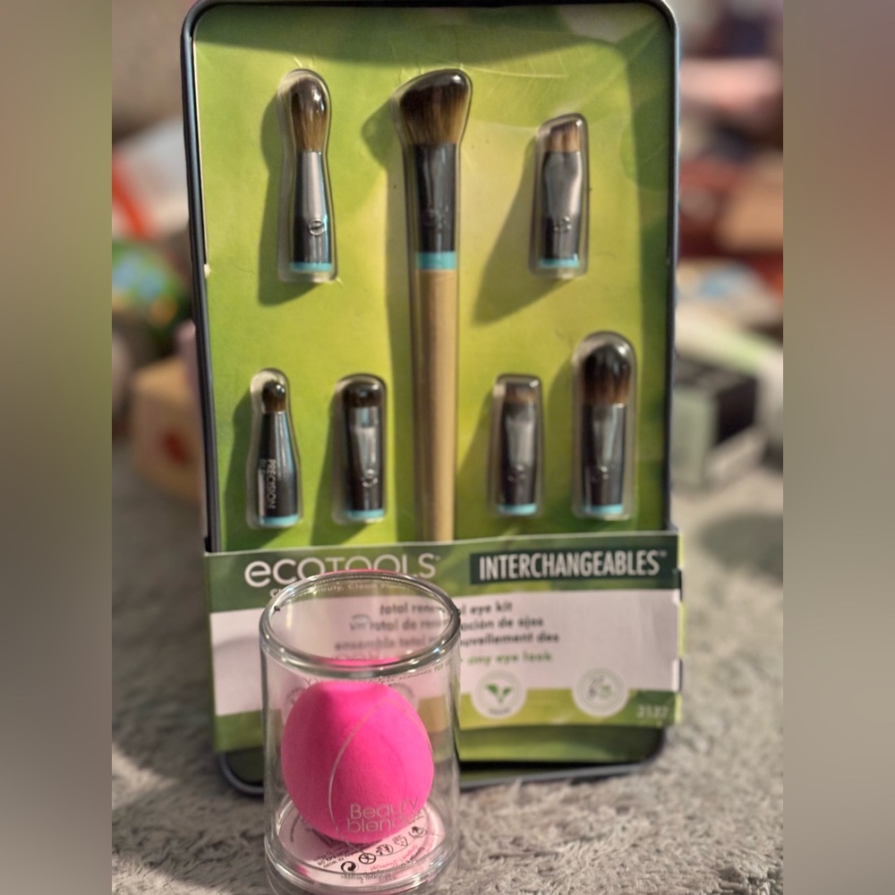 EcoTools Interchangeable Brush Set with Pink Blender Bundle